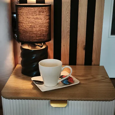 Emma Lägenhet *